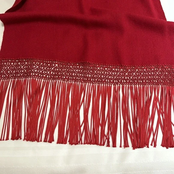 Artesanías Warmi Ajayu Alpaca Blend Red Scarf Wrap Crochet Fringe